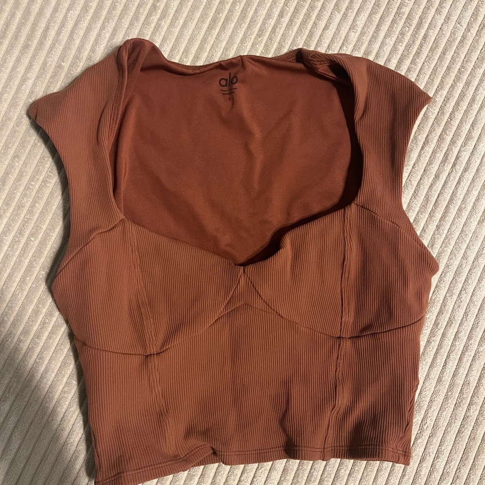 ALO Yoga Women's Rust Ribbed Crop Top